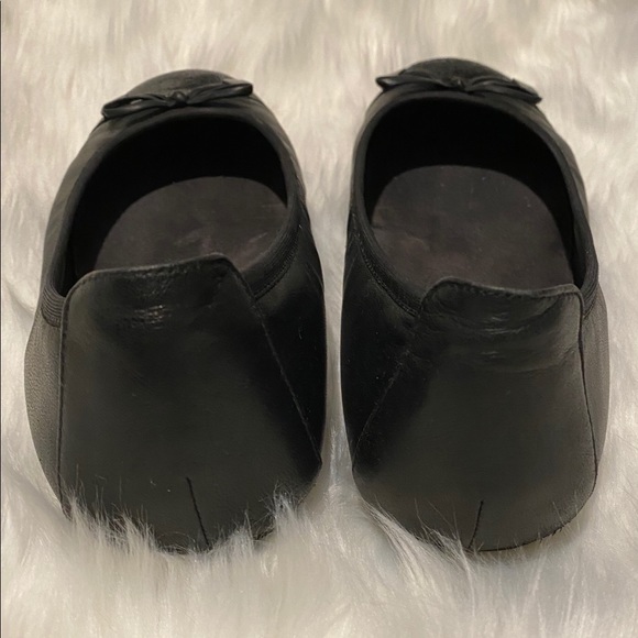 Vionic Leather Flats - Picture 4 of 5